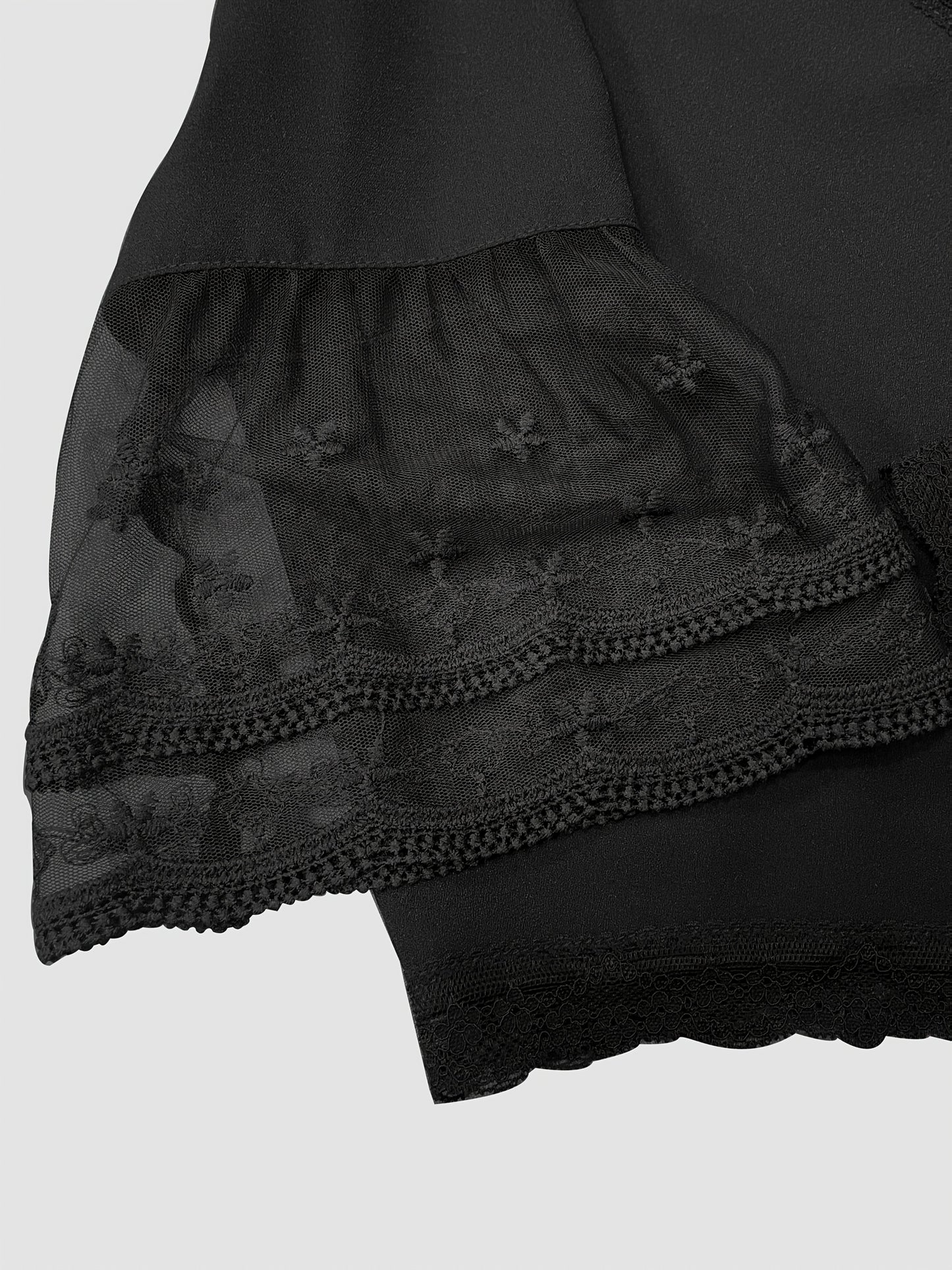 Women's Mesh Lace Sleeve Patchwork Lace Top
